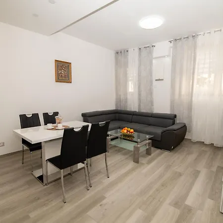 Apartmán Junior Deluxe 2